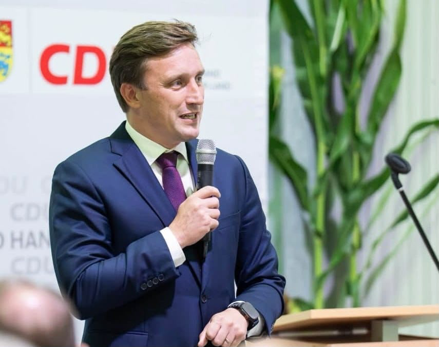 Niedersachsens CDU-Chef Sebastian Lechner ist mit Kommunalwahlergebnis relativ zufrieden
